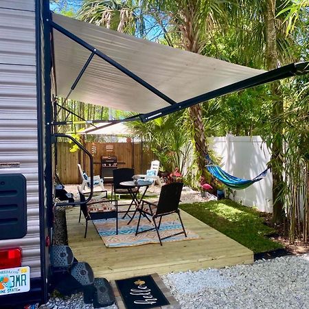 Rv Camper Paradise On The Wheels In Clearwater Beaches Largo Εξωτερικό φωτογραφία