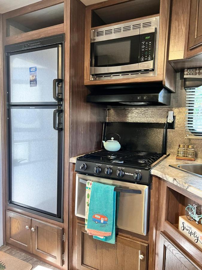 Rv Camper Paradise On The Wheels In Clearwater Beaches Largo Εξωτερικό φωτογραφία