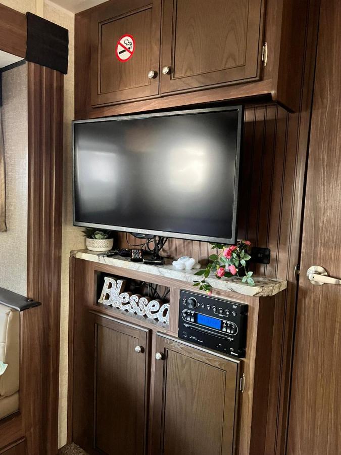 Rv Camper Paradise On The Wheels In Clearwater Beaches Largo Εξωτερικό φωτογραφία