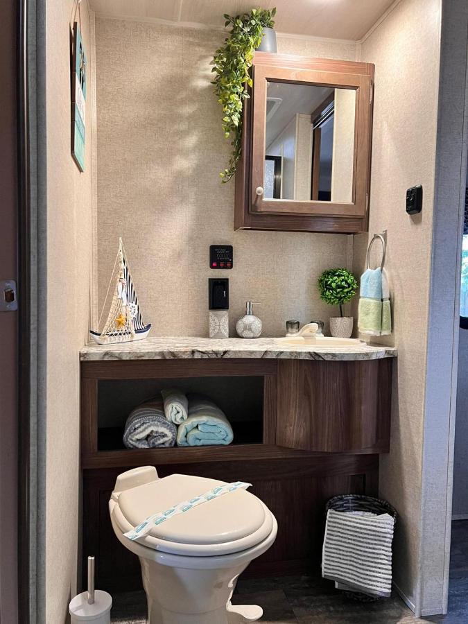 Rv Camper Paradise On The Wheels In Clearwater Beaches Largo Εξωτερικό φωτογραφία