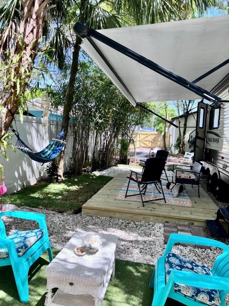 Rv Camper Paradise On The Wheels In Clearwater Beaches Largo Εξωτερικό φωτογραφία